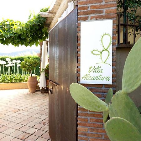 Villa Alcantara Di Charme Graniti Extérieur photo