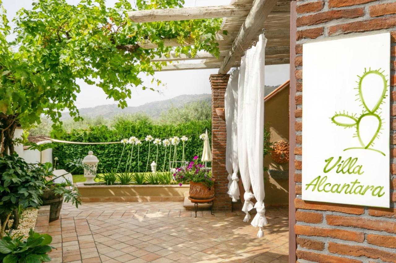 Villa Alcantara Di Charme Graniti Extérieur photo
